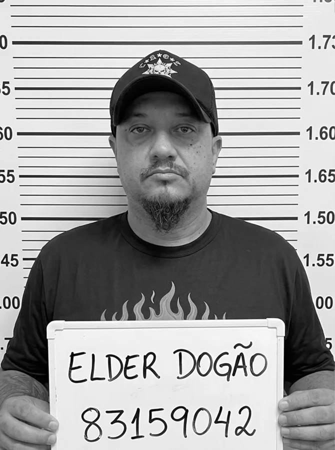 Elder Dogão - baterista da banda Pacman